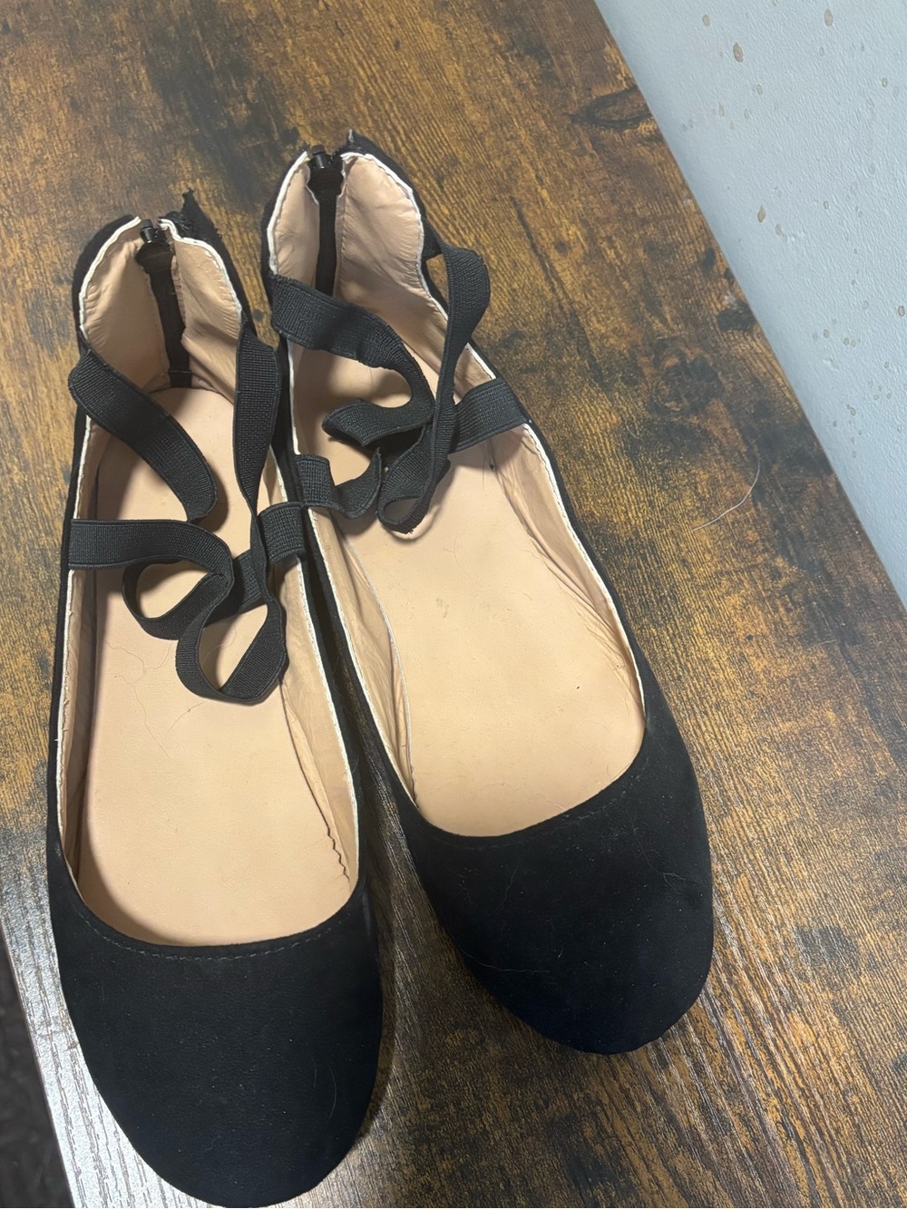 Black Women's Ballet Flats with Ankle Tie